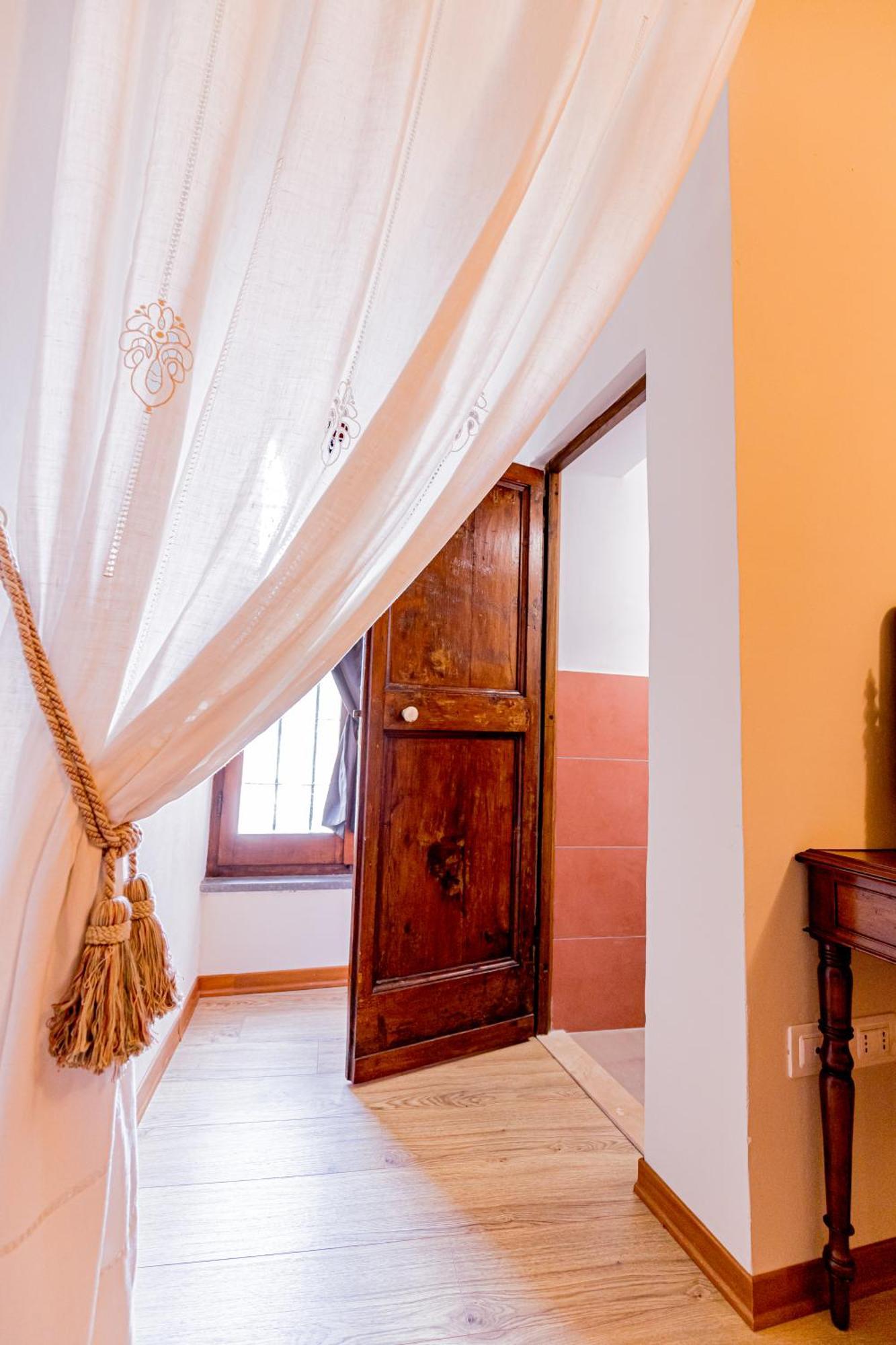 Appartamento In Centro Via Porta Fuga สโปเลโต ภายนอก รูปภาพ